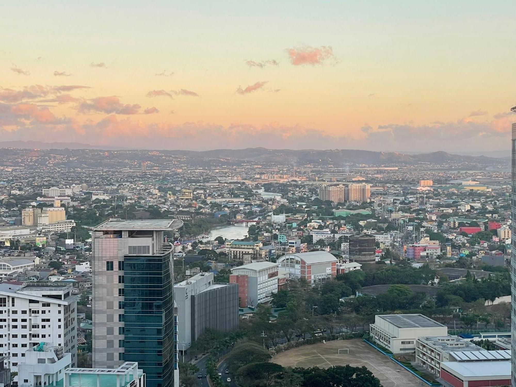 Uptown Parksuites Bgc Taguig Zewnętrze zdjęcie