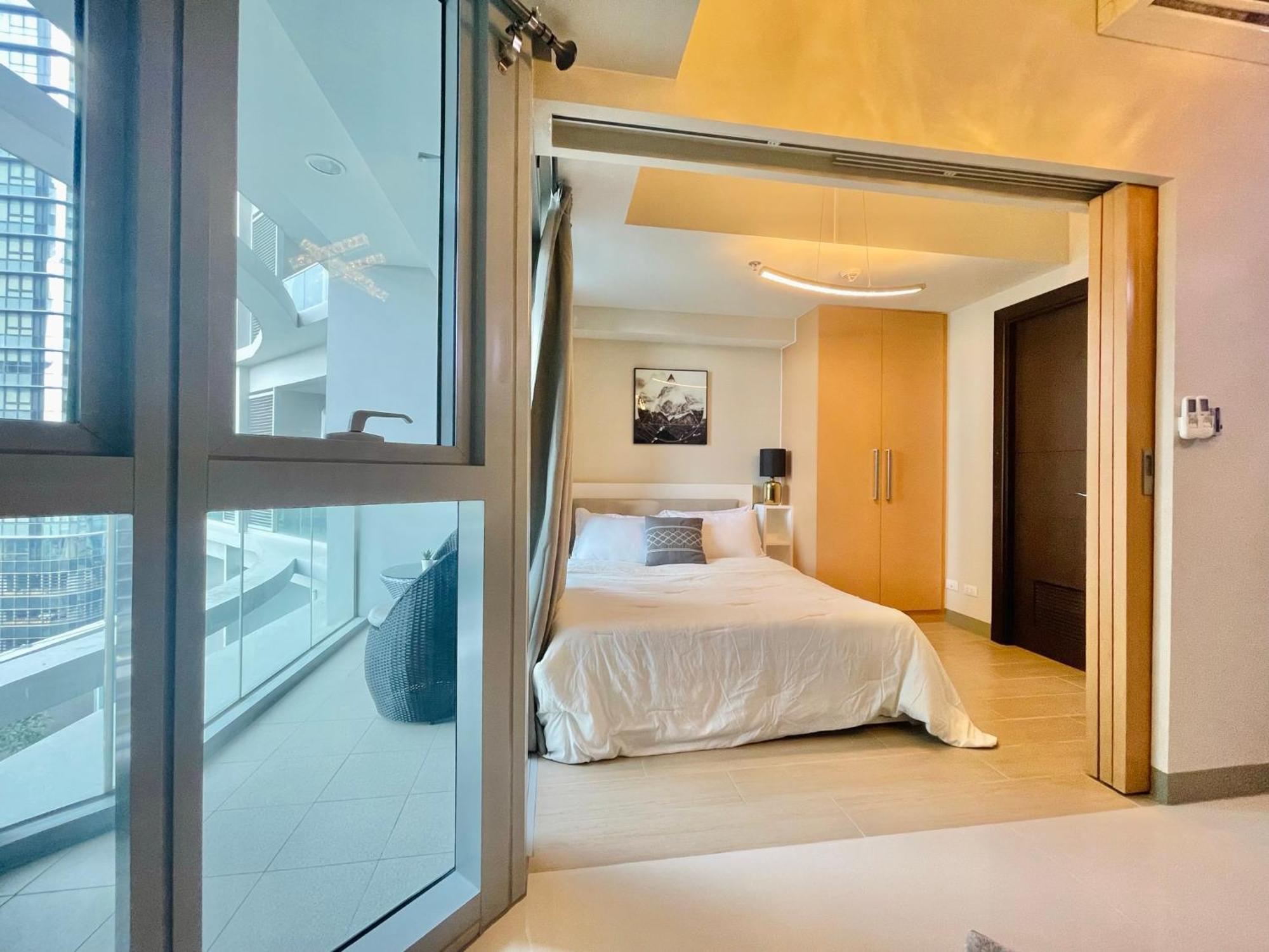 Uptown Parksuites Bgc Taguig Zewnętrze zdjęcie